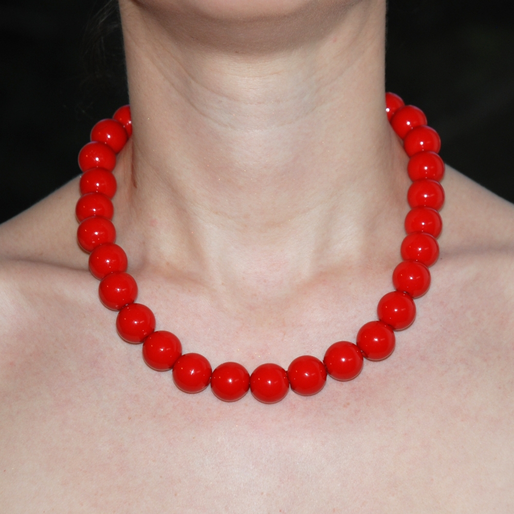 Fialové střední korále na krk