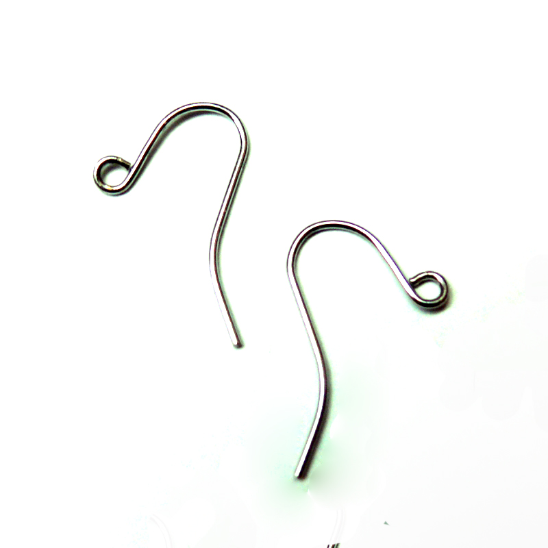 Pár náušnicových háčků pro alergiky na kov