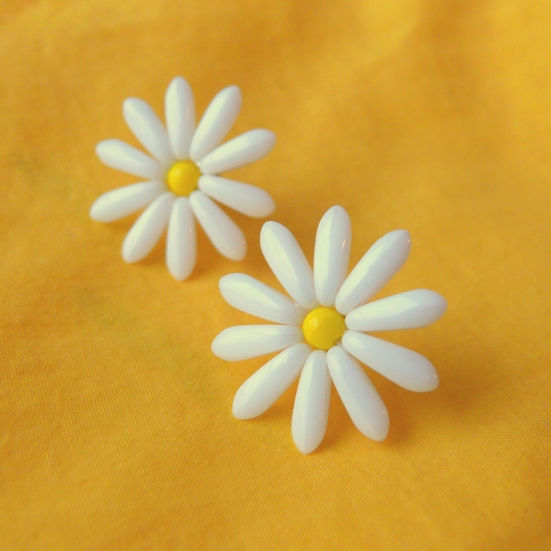 Retro náušnice kopretiny menší