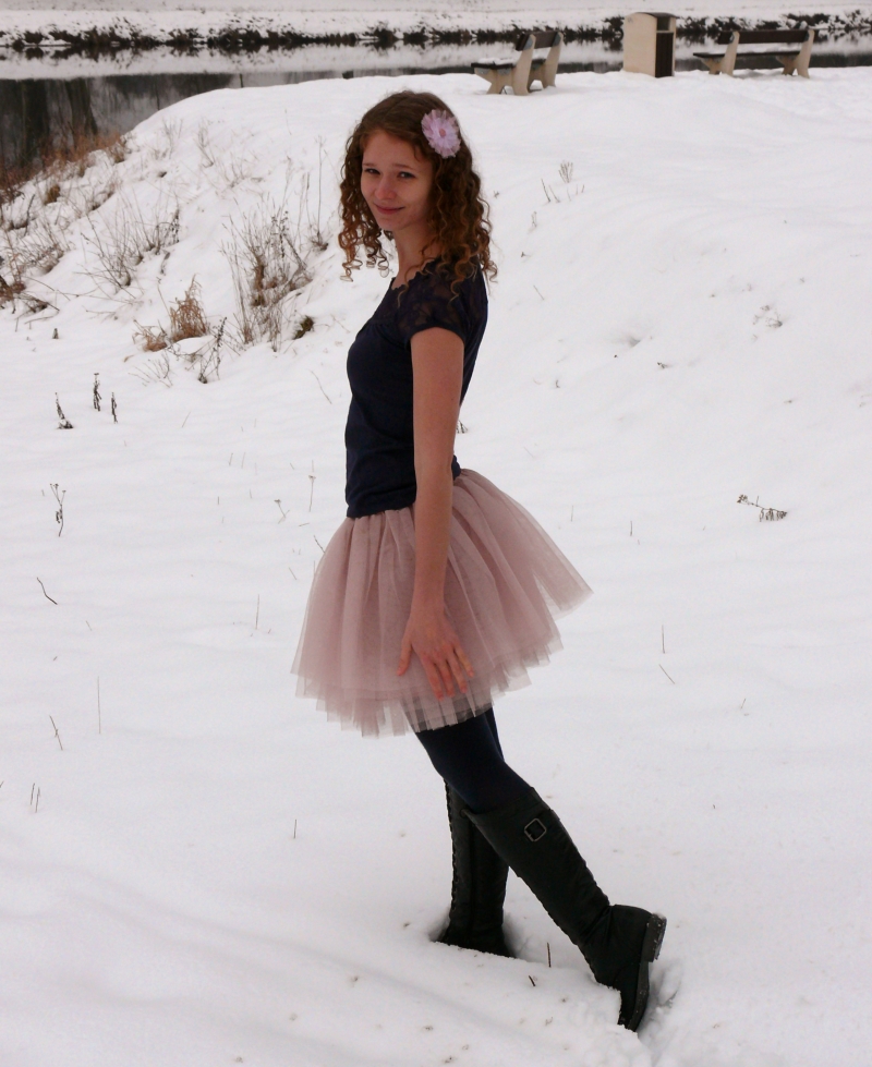 Starorůžová tylová sukně