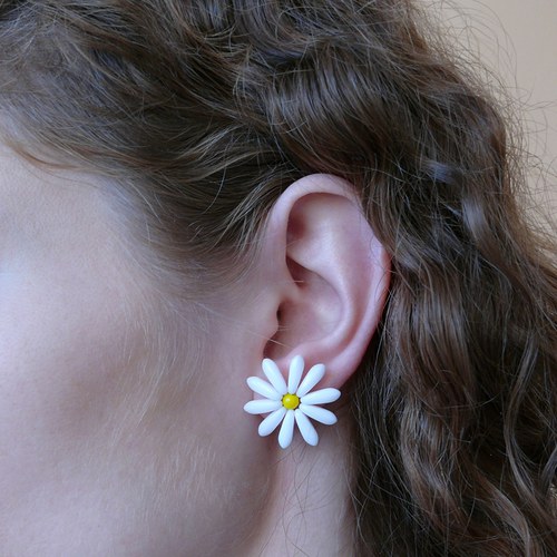 Retro náušnice kopretiny menší