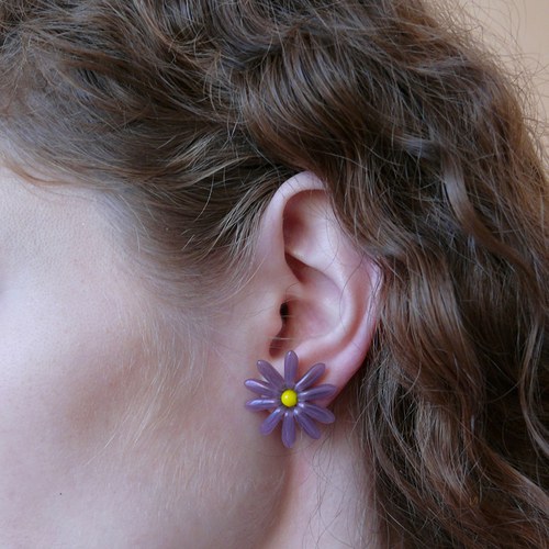 Retro náušnice fialové kytičky