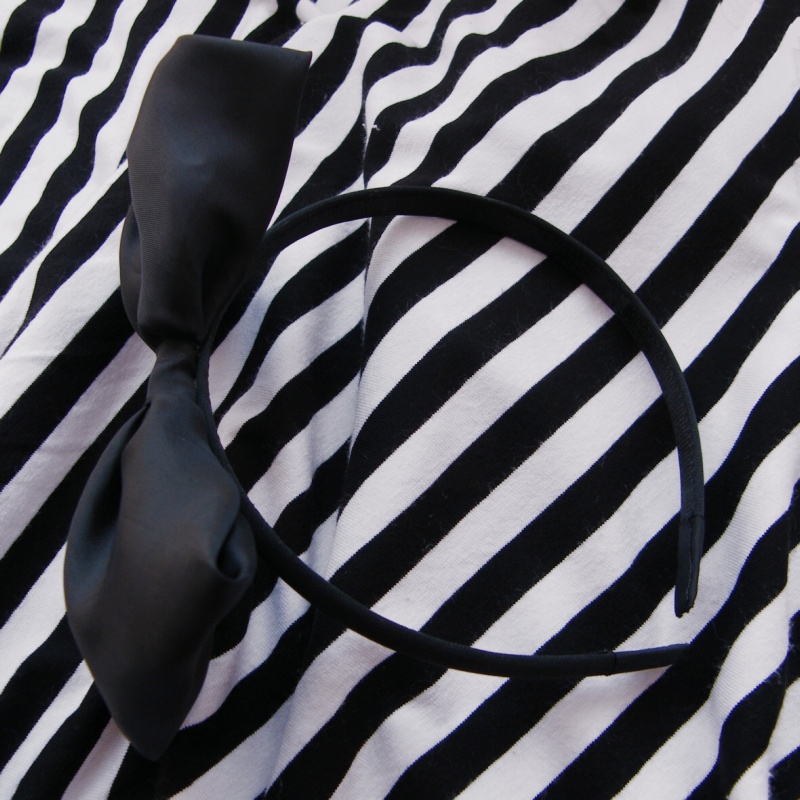 Černá čelenka s maxi mašlí