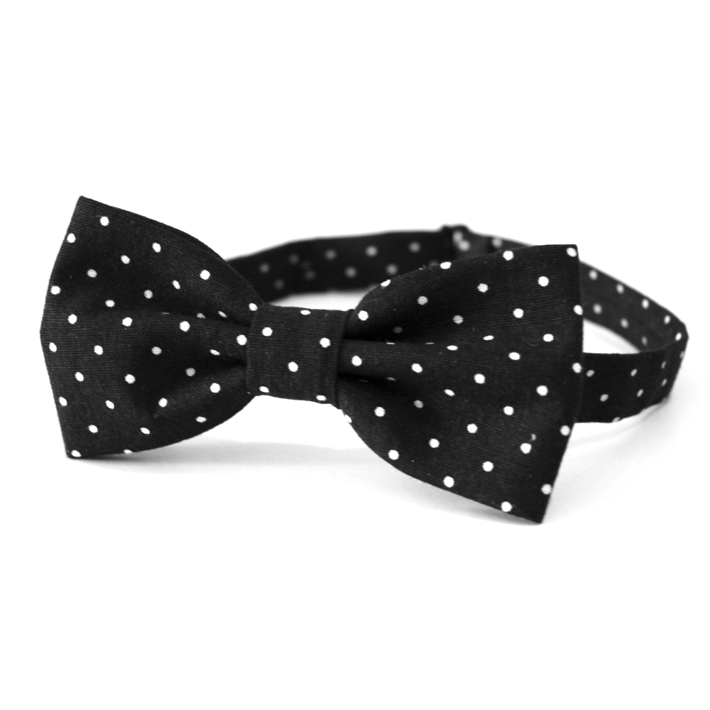 Černý drobně puntíkovaný motýlek