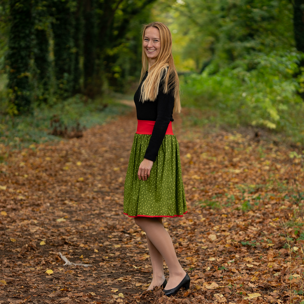 Zeleno-červená vánoční sukně