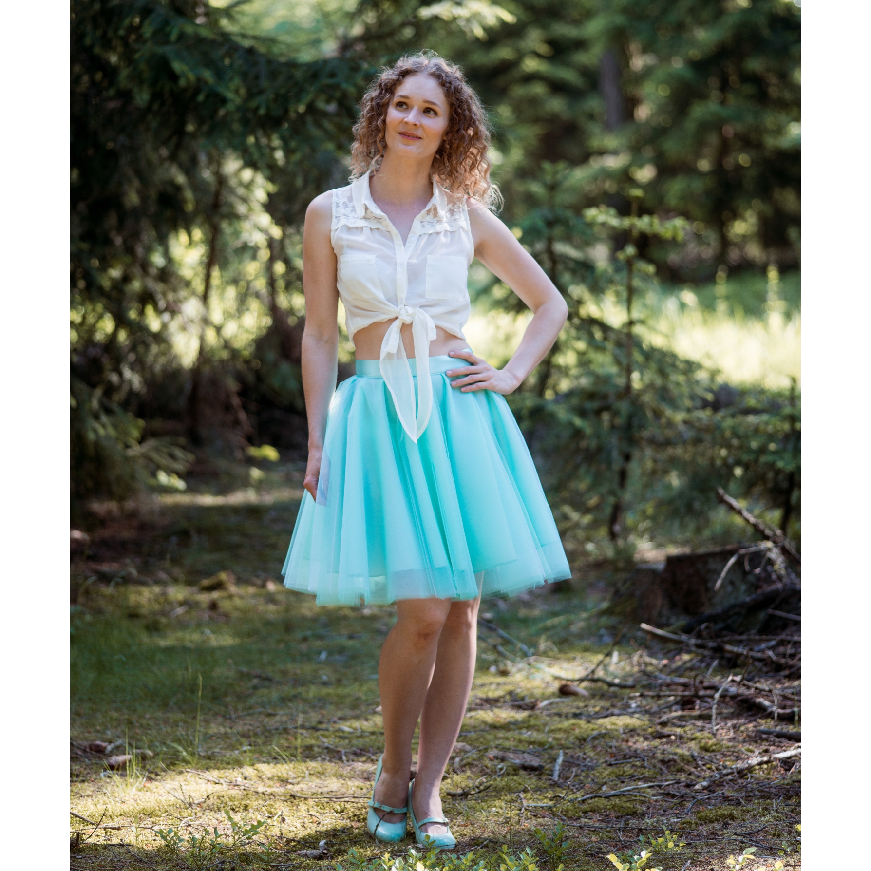 Mentolově zelená kolová tylová sukně