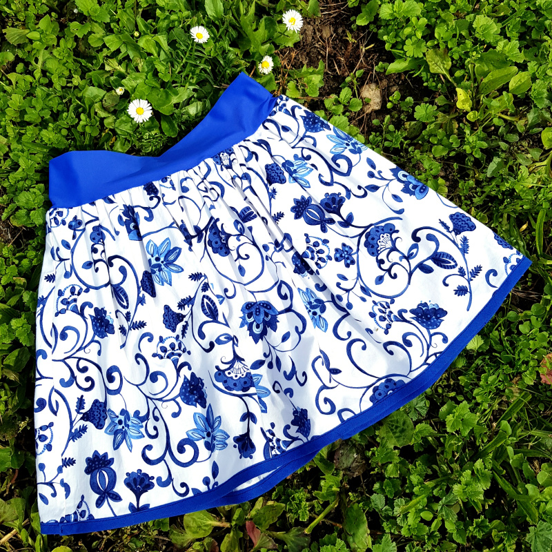 Sukně s lidovým motivem - dívčí