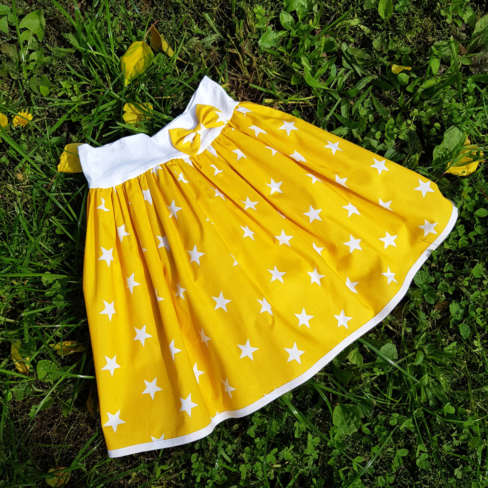 Žlutá sukně s hvězdami - dívčí