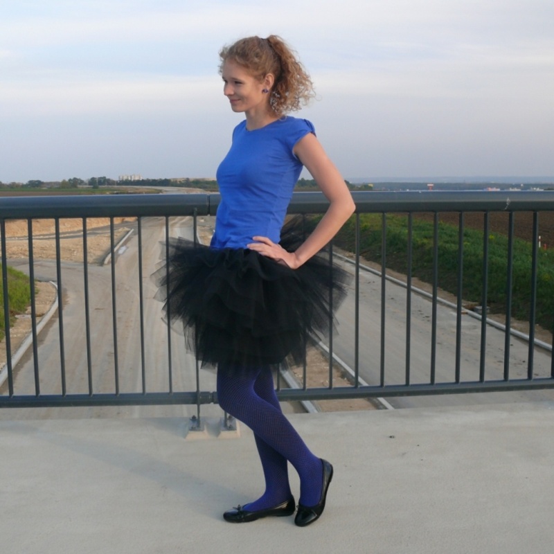 Černá široká tylová sukně