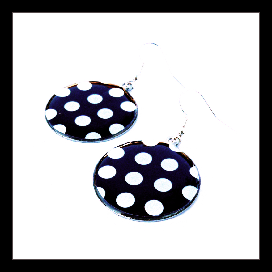 Náušnice černé s puntíky