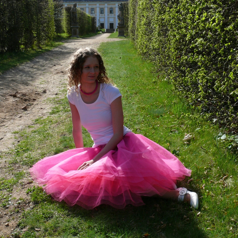 Růžová tylová sukně