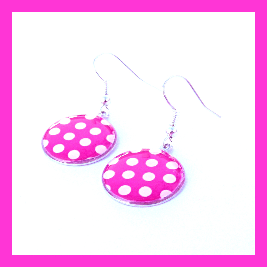 Náušnice sytě růžové s puntíky