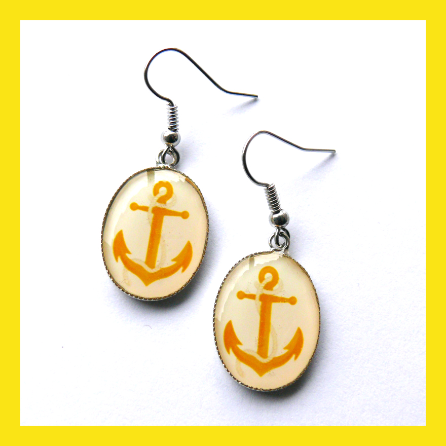Náušnice se žlutou kotvou
