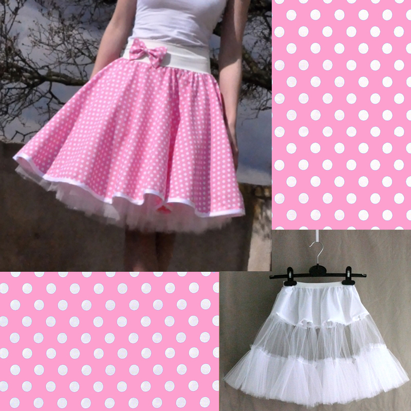 Světle růžová puntíkovaná sukně + jednoduchá bílá spodnička