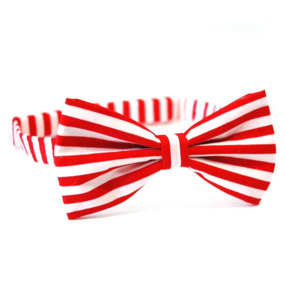 Červený podélně pruhovaný motýlek