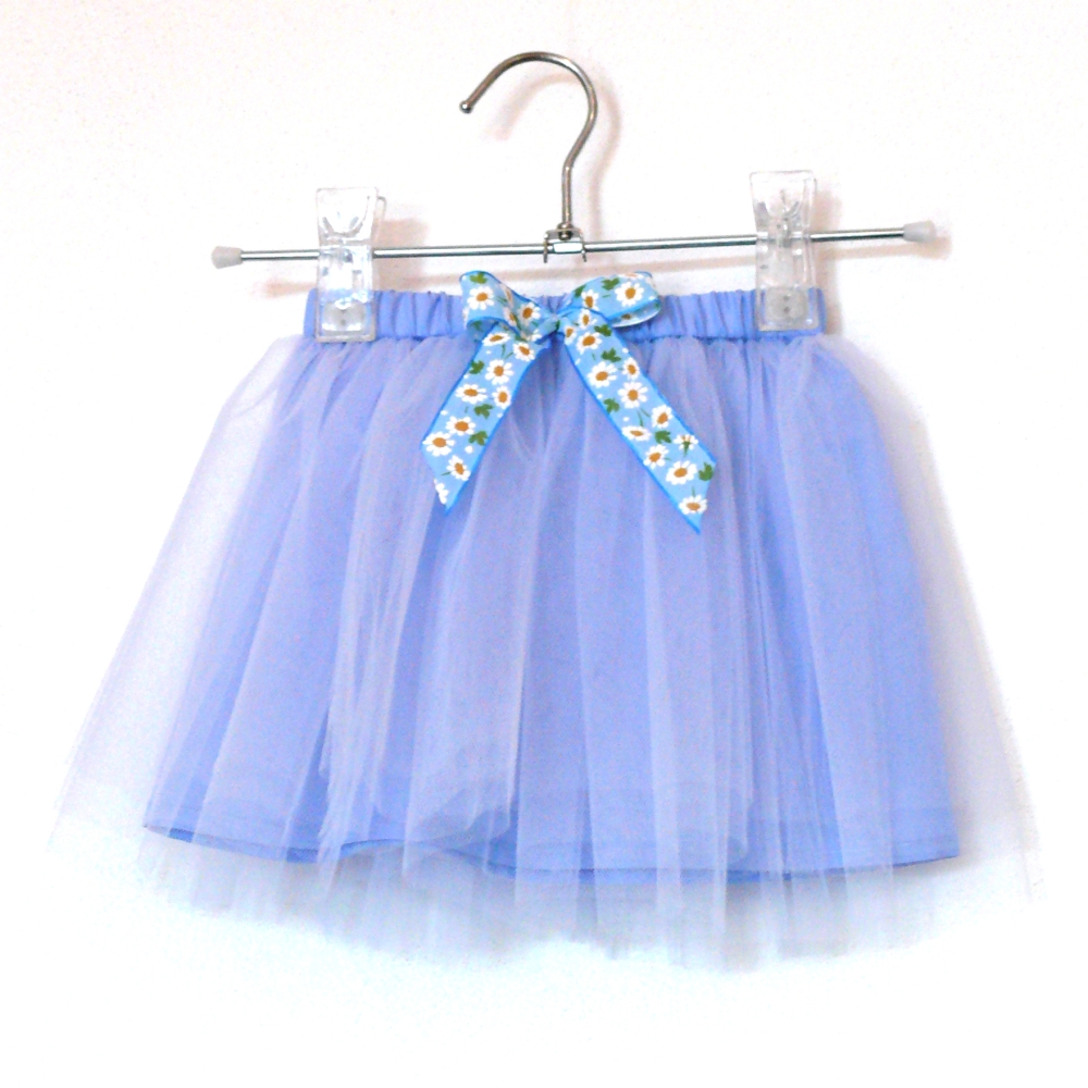 Světle modrá tylová sukně s kopretinami - dětská
