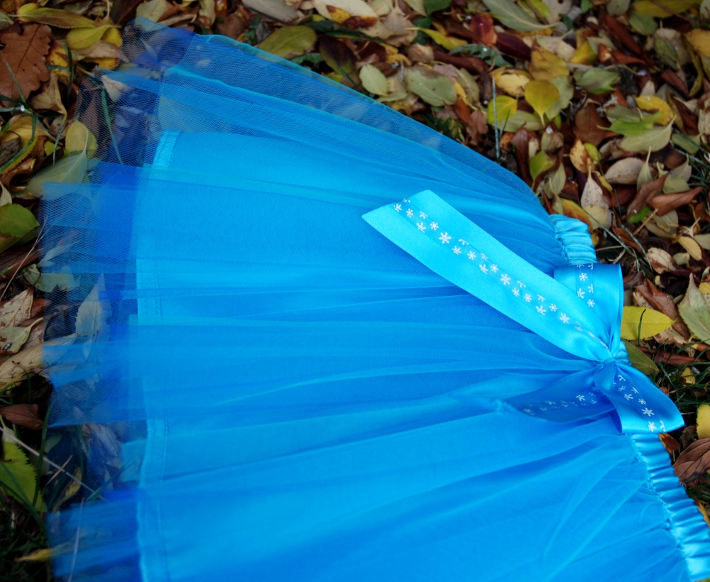 Tyrkysová tylová sukně s vločkami - dětská