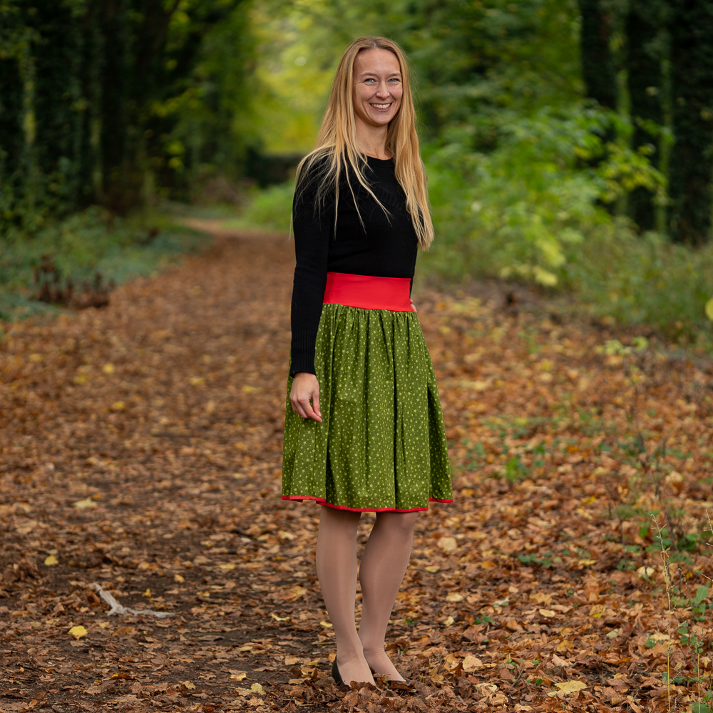 Zeleno-červená vánoční sukně