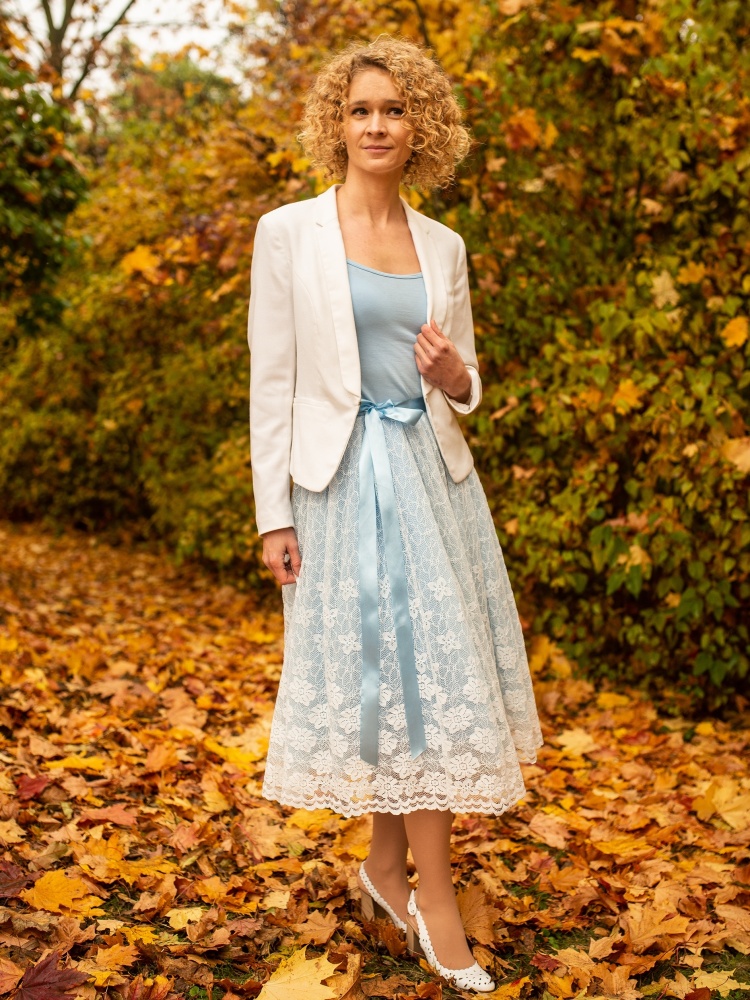 Světe modrá krajková tylová sukně