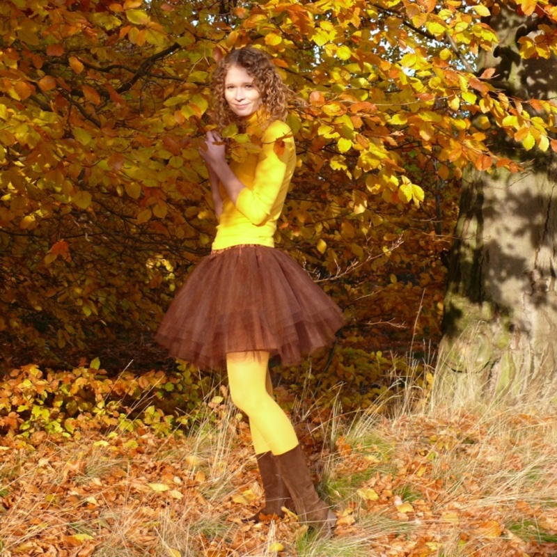 Hnědá tylová sukně