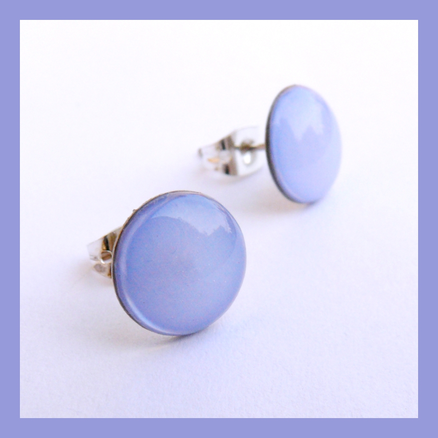 Světle fialové pecky