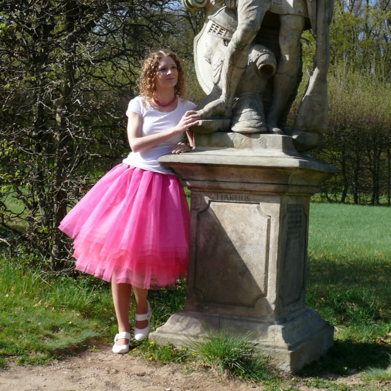 Růžová tylová sukně