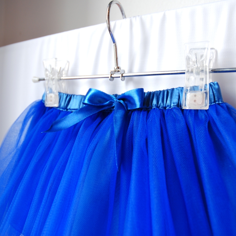 Královsky modrá tylová sukně - dětská