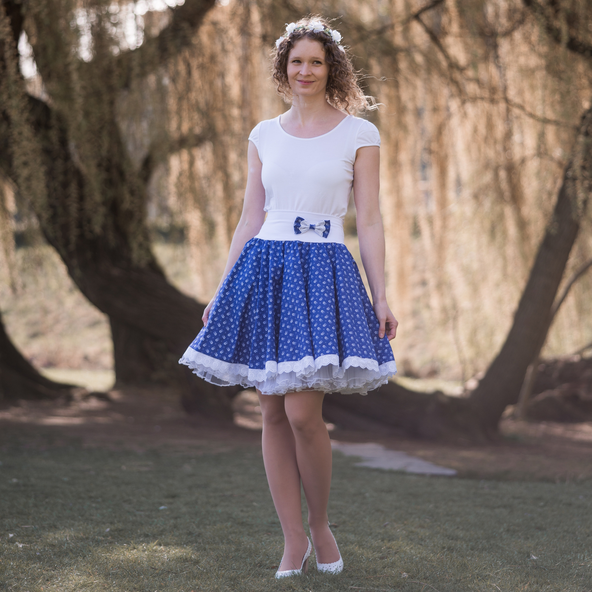 Modrotisková kolová sukně