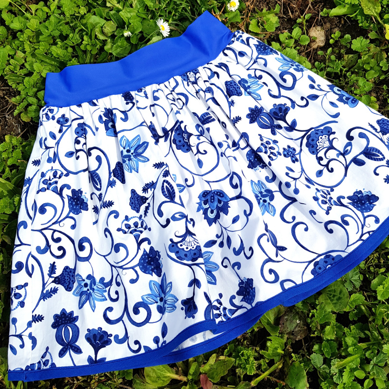 Sukně s lidovým motivem - dívčí