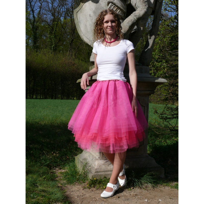 Růžová tylová sukně