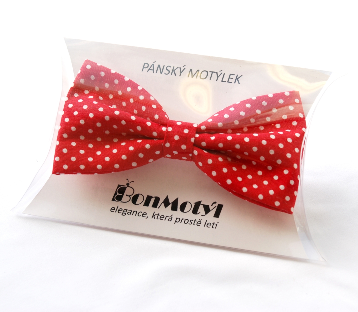 Červený drobně puntíkovaný motýlek