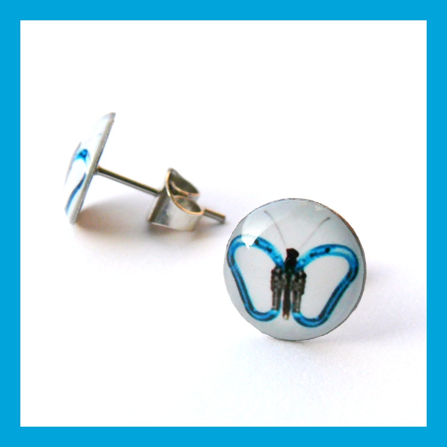 Pecky s modrým horolezeckým motýlkem