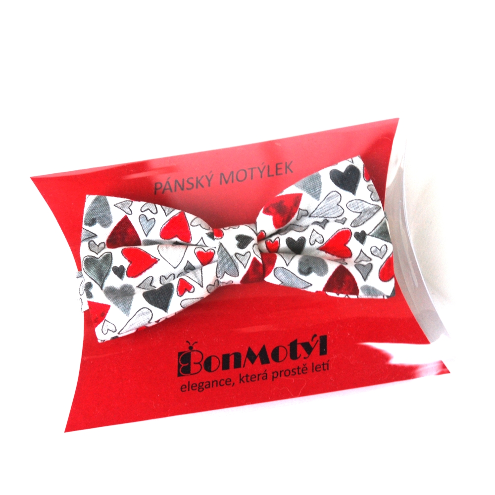 Šedo-červený motýlek se srdíčky