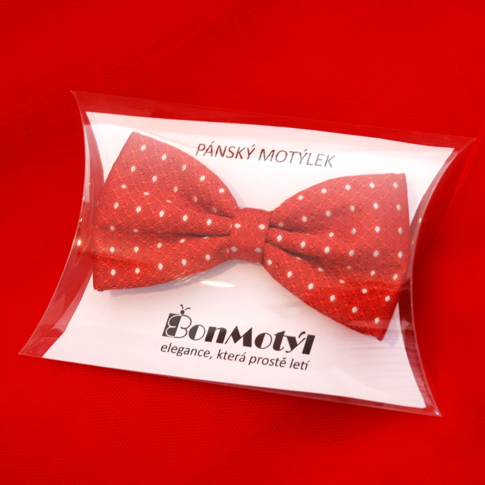 Červený puntíkovaný motýlek z hedvábí