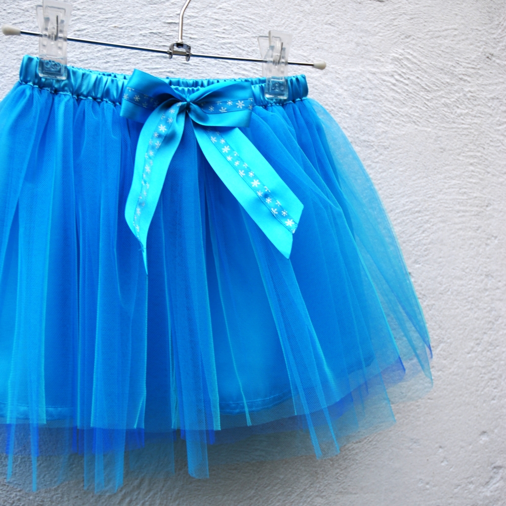 Tyrkysová tylová sukně s vločkami - dětská