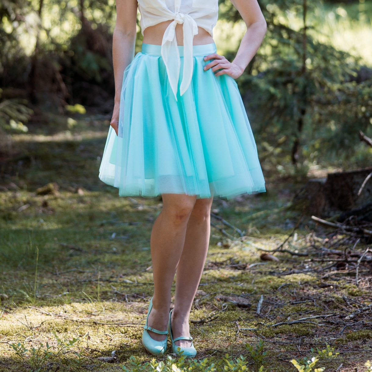 Mentolově zelená kolová tylová sukně