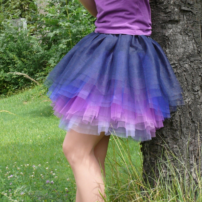Modro-fialová tylová sukně