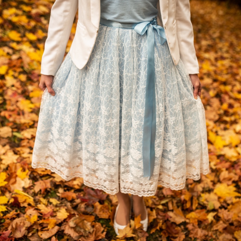 Světe modrá krajková tylová sukně