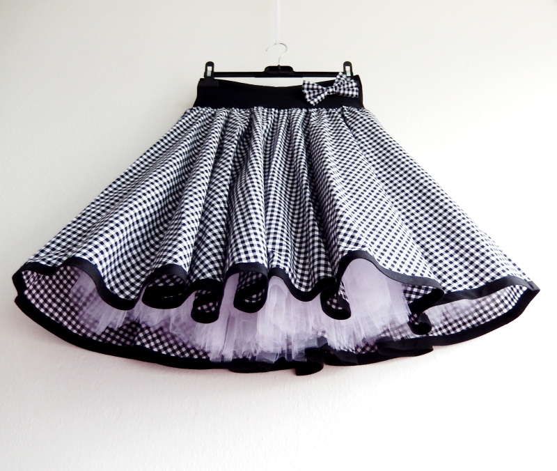 Pepito sukně + jednoduchá bílá spodnička