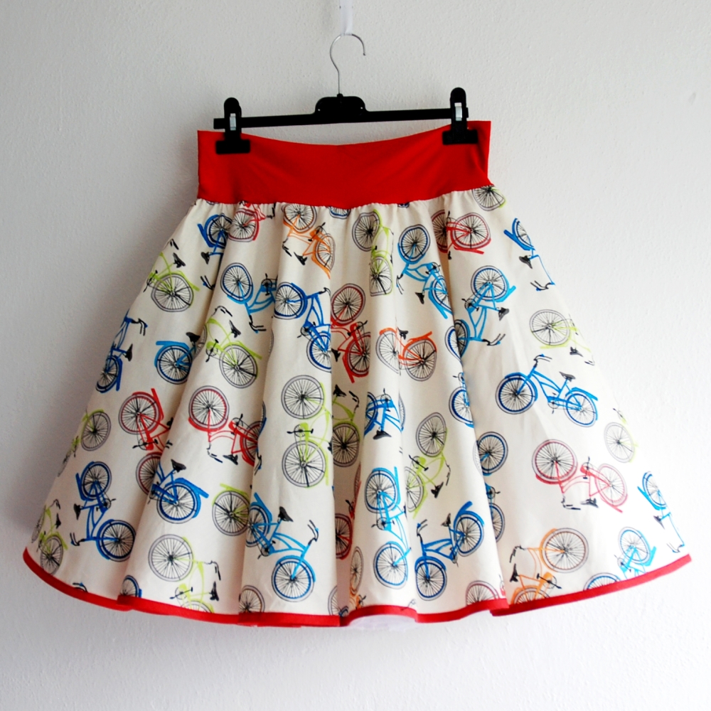 Kolová sukně pro cyklistky