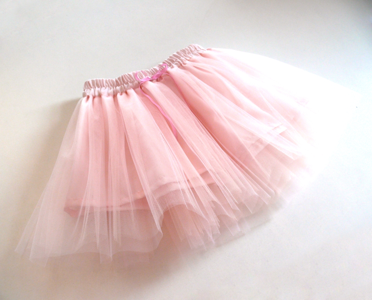 Pudrová tylová sukně - dětská