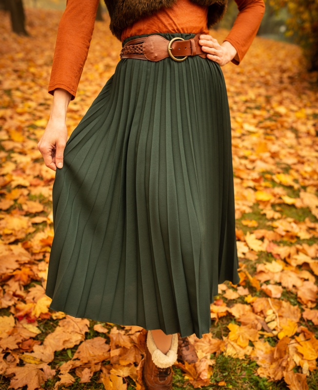 Tmavě zelená plisovaná sukně