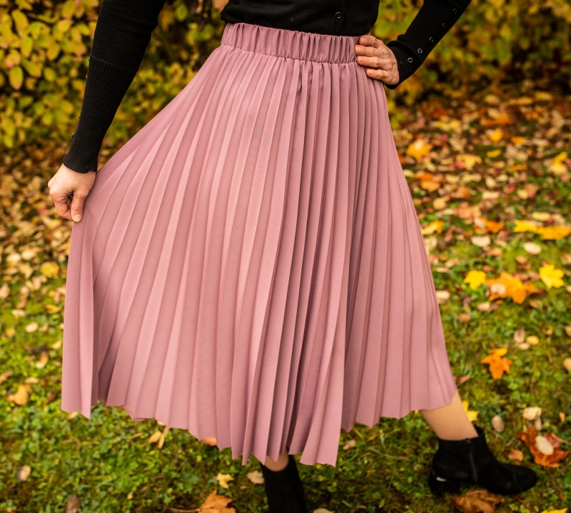 Starorůžová plisovaná sukně