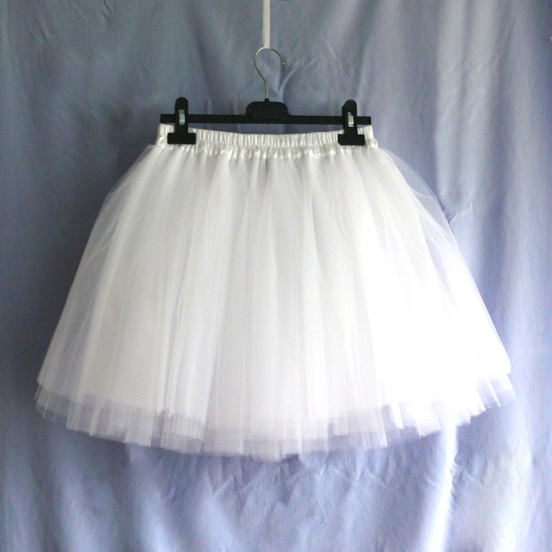 Bílá tylová sukně