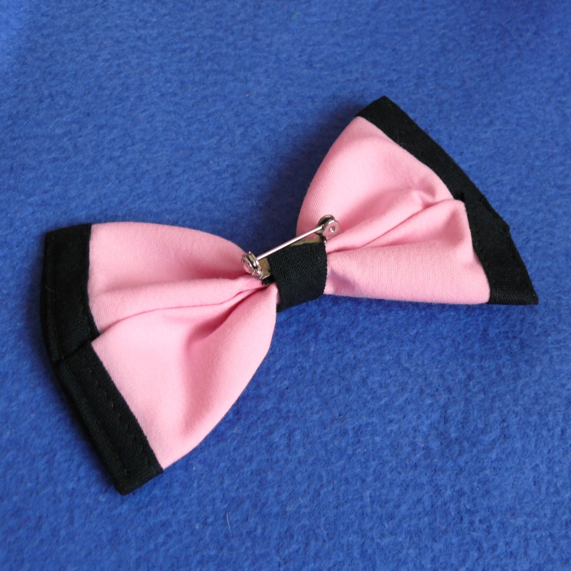 Růžovo-černá půlkolová sukně