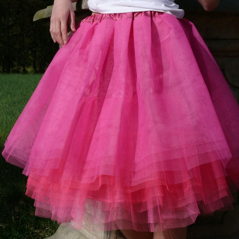 Růžová tylová sukně