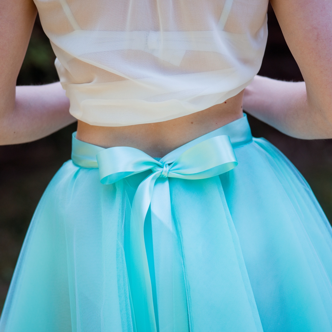 Mentolově zelená kolová tylová sukně