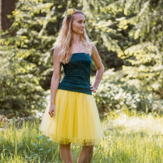 Žlutá tylová sukně