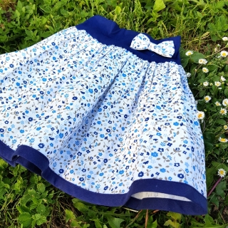 Modrá kytičkovaná sukně - dětská