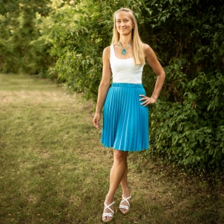 Tyrkysová plisovaná sukně